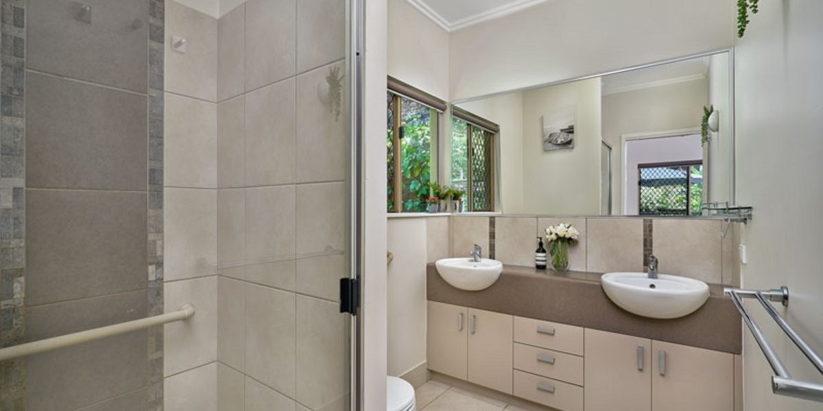 3 Stapleton Close, Redlynch, QLD 4870 AUS