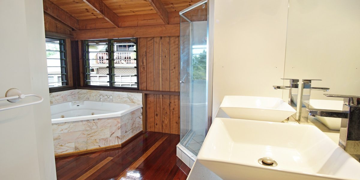 10 Jarda Street, Smithfield, QLD 4878 AUS