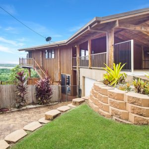 10 Jarda Street, Smithfield, QLD 4878 AUS
