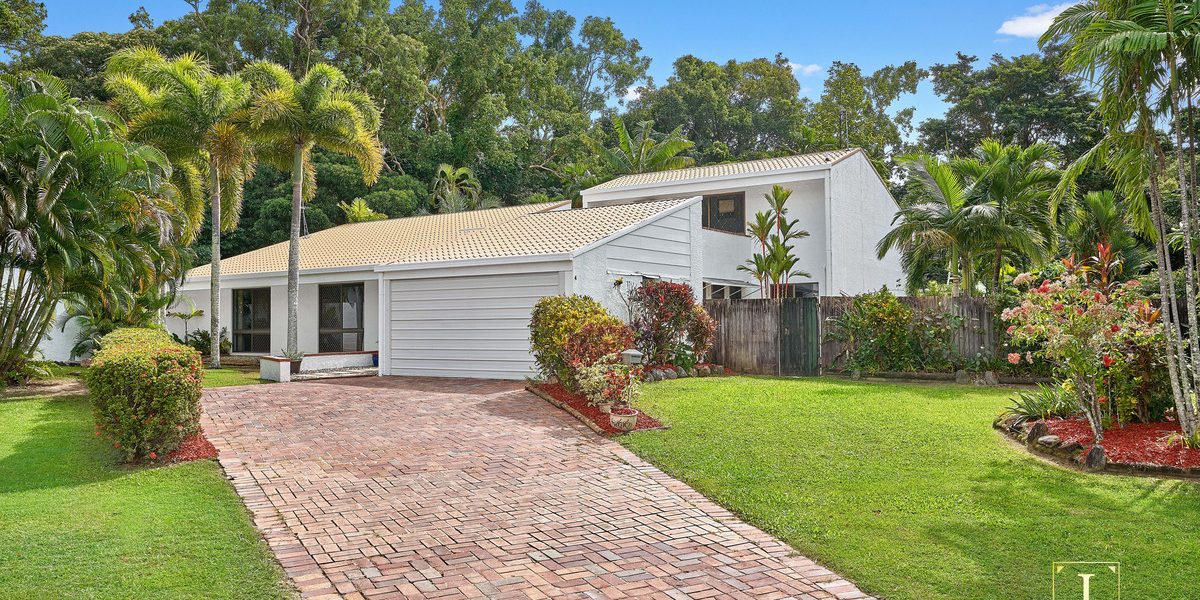4 Lena Close, Clifton Beach, QLD 4879 AUS