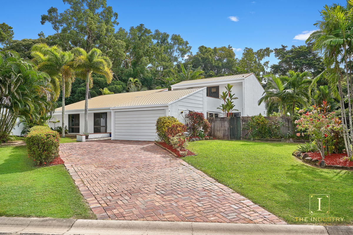 4 Lena Close, Clifton Beach, QLD 4879 AUS