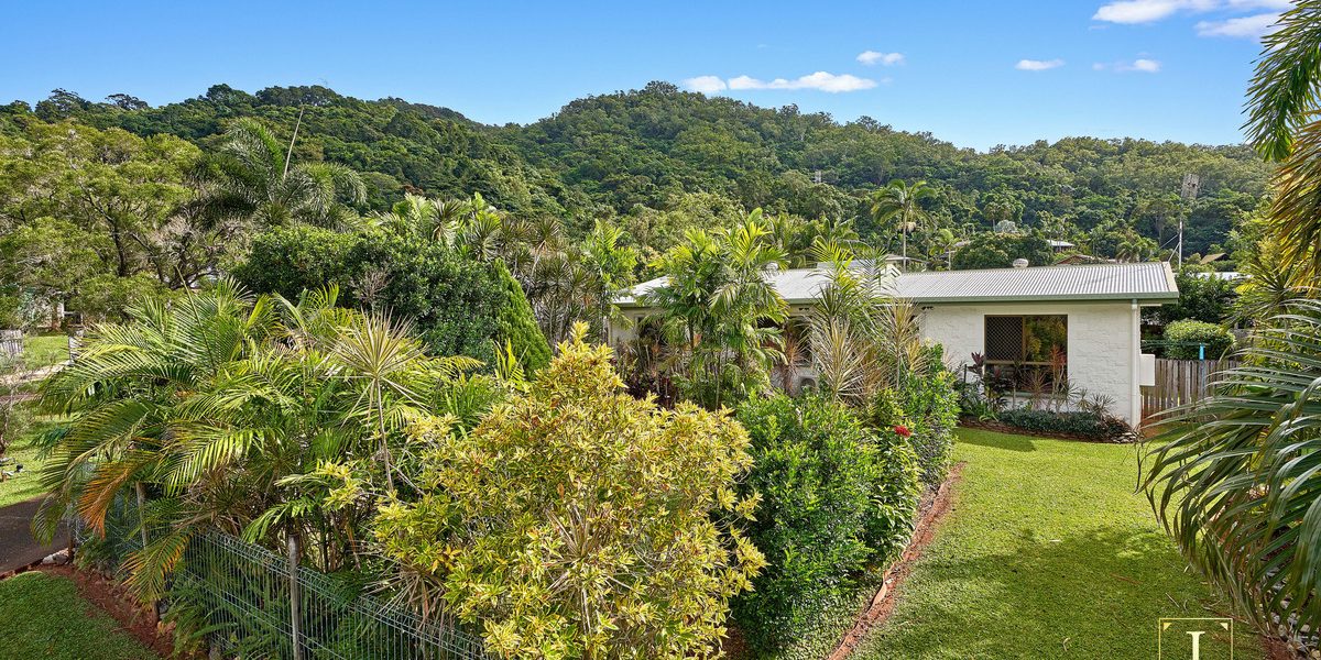 4 Amarina Close, Caravonica, QLD 4878 AUS