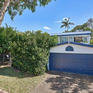 4 Roseblank Close, Manunda, QLD 4870 AUS