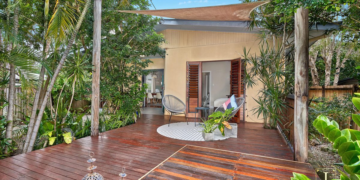 39 Machans Street, Machans Beach, QLD 4878 AUS