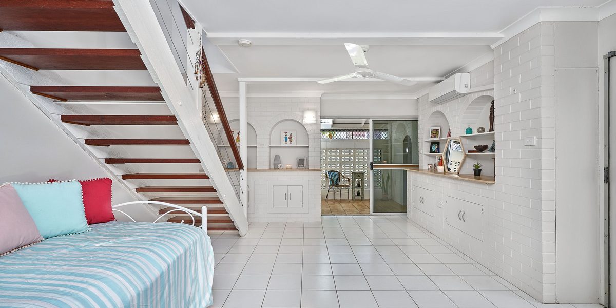 4/4 Crathern Close, Edge Hill, QLD 4870 AUS