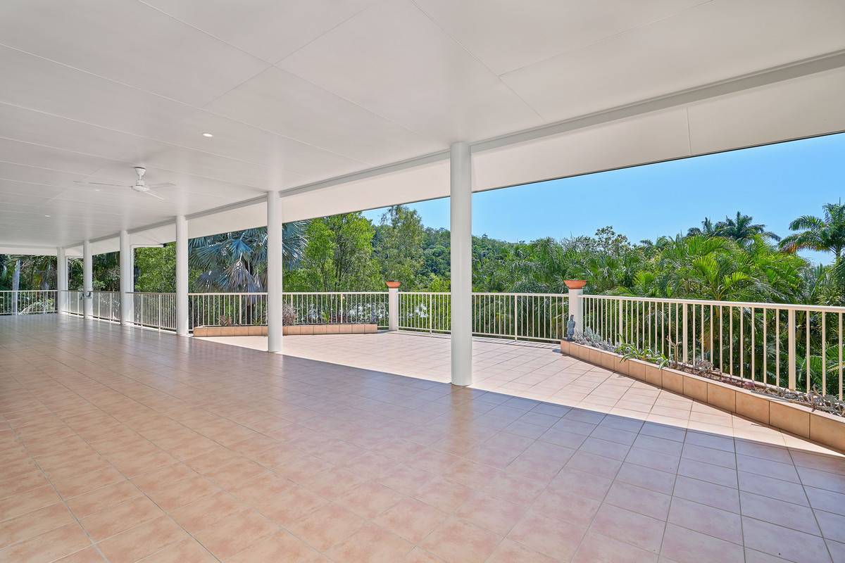 13-15 Lark Close, Clifton Beach, QLD 4879 AUS