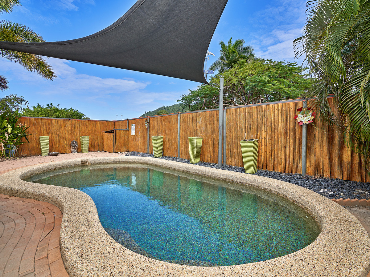 2 Teewah Close, Kewarra Beach, QLD 4879 AUS