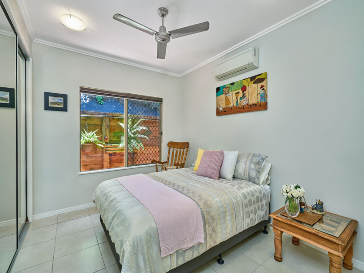 3 Stapleton Close, Redlynch, QLD 4870 AUS