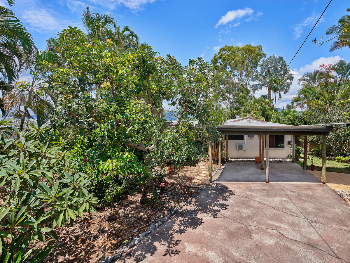 3 Josephine Close, Yorkeys Knob, QLD 4878 AUS