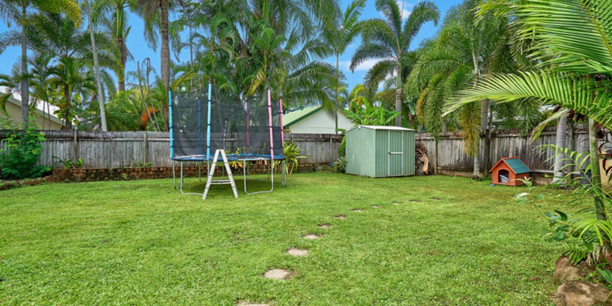 10 Sarina Close, Kewarra Beach, QLD 4879 AUS