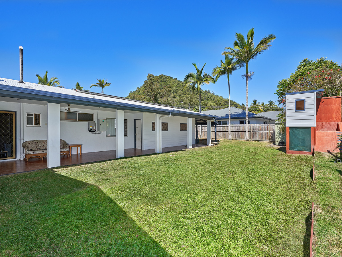 33 Lae Street, Trinity Beach, QLD 4879 AUS