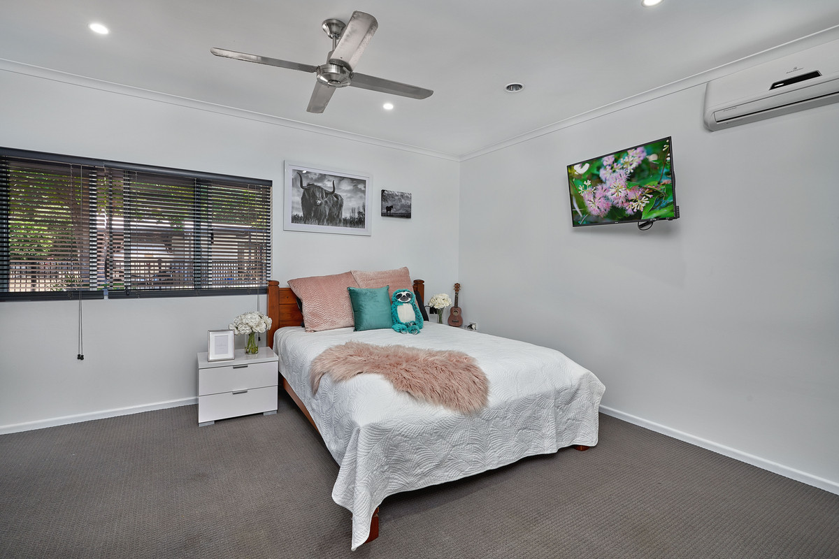 11 Hicks Close, Kewarra Beach, QLD 4879 AUS