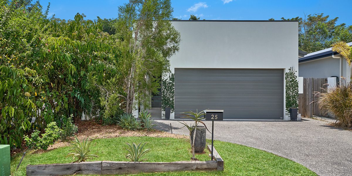 25 Starboard Street, Trinity Beach, QLD 4879 AUS