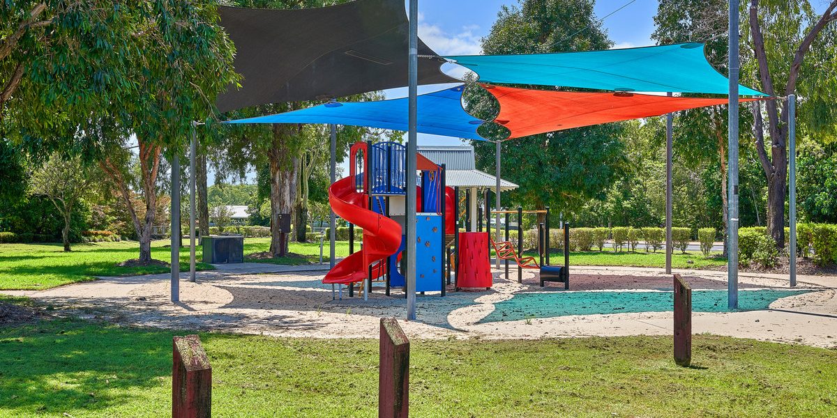 17 Fossilbrook Bend, Trinity Park, QLD 4879 AUS