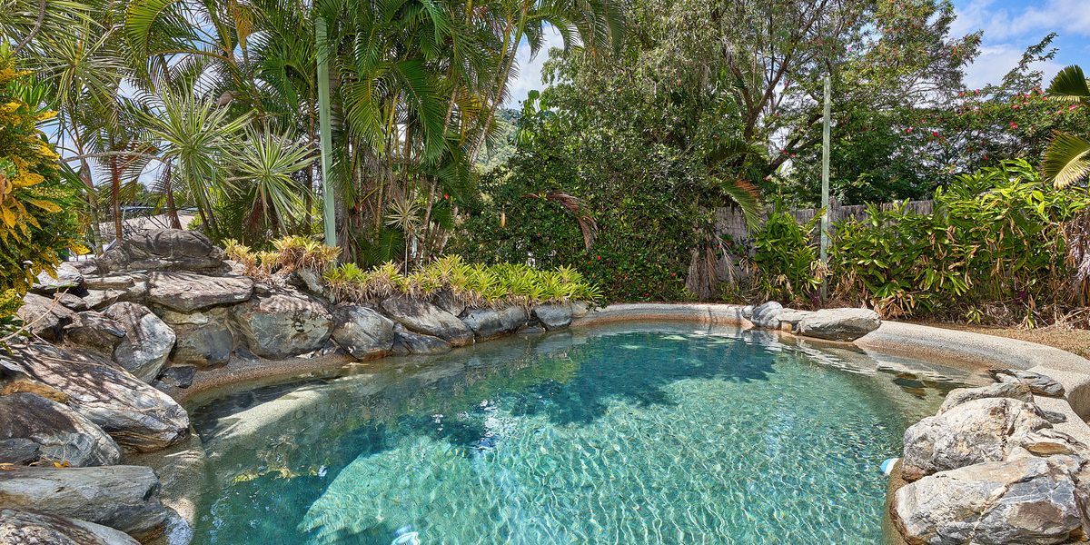 4 Tapini Close, Trinity Beach, QLD 4879 AUS