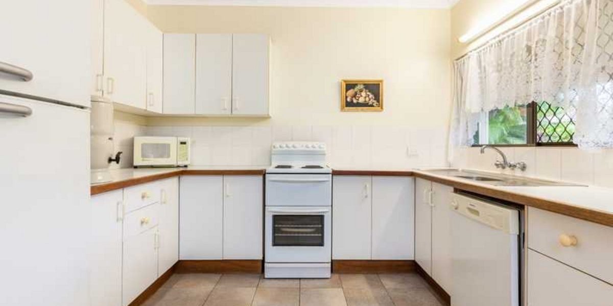 11-13 Wagtail Close, KEWARRA BEACH, QLD 4879 AUS