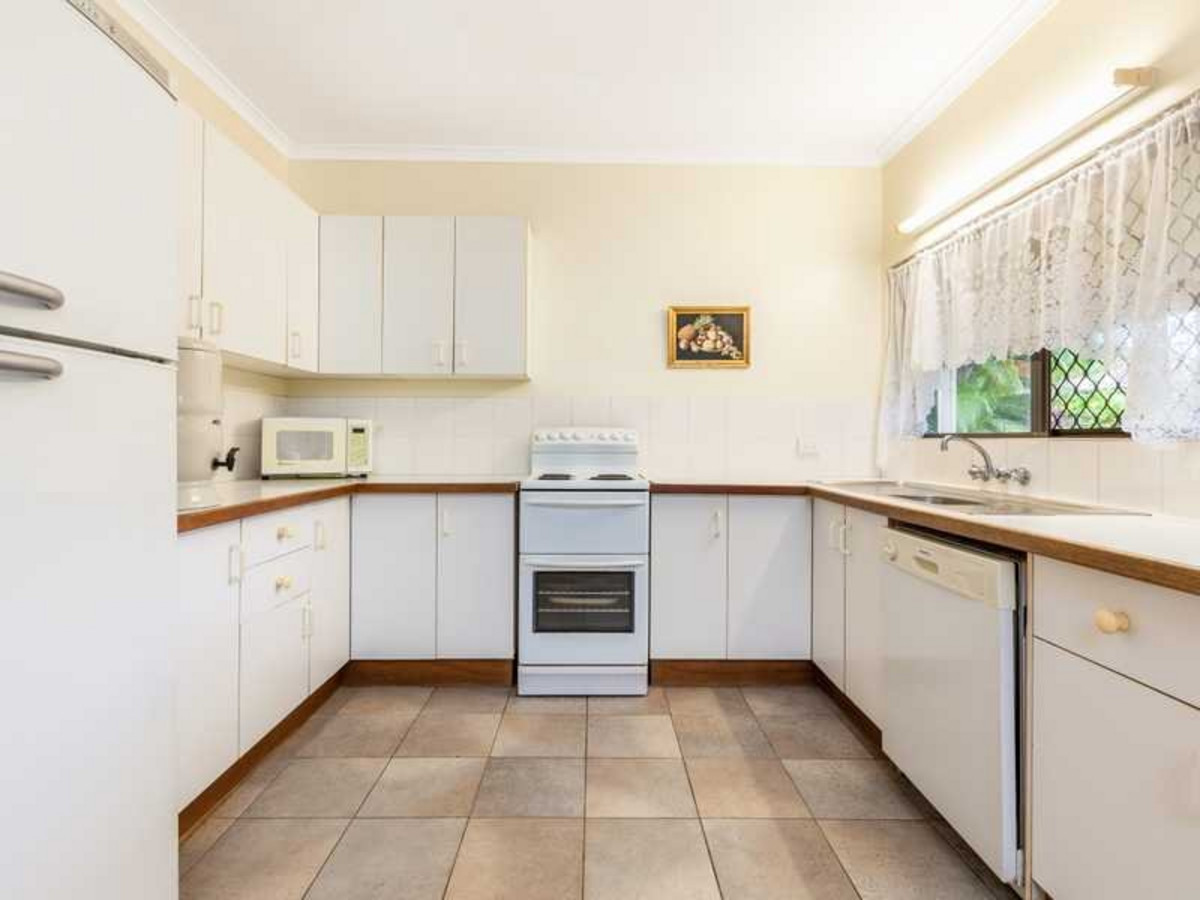 11-13 Wagtail Close, KEWARRA BEACH, QLD 4879 AUS