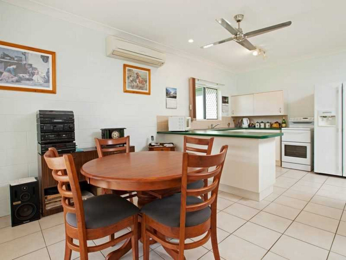 1/11 Carrum Close, KEWARRA BEACH, QLD 4879 AUS