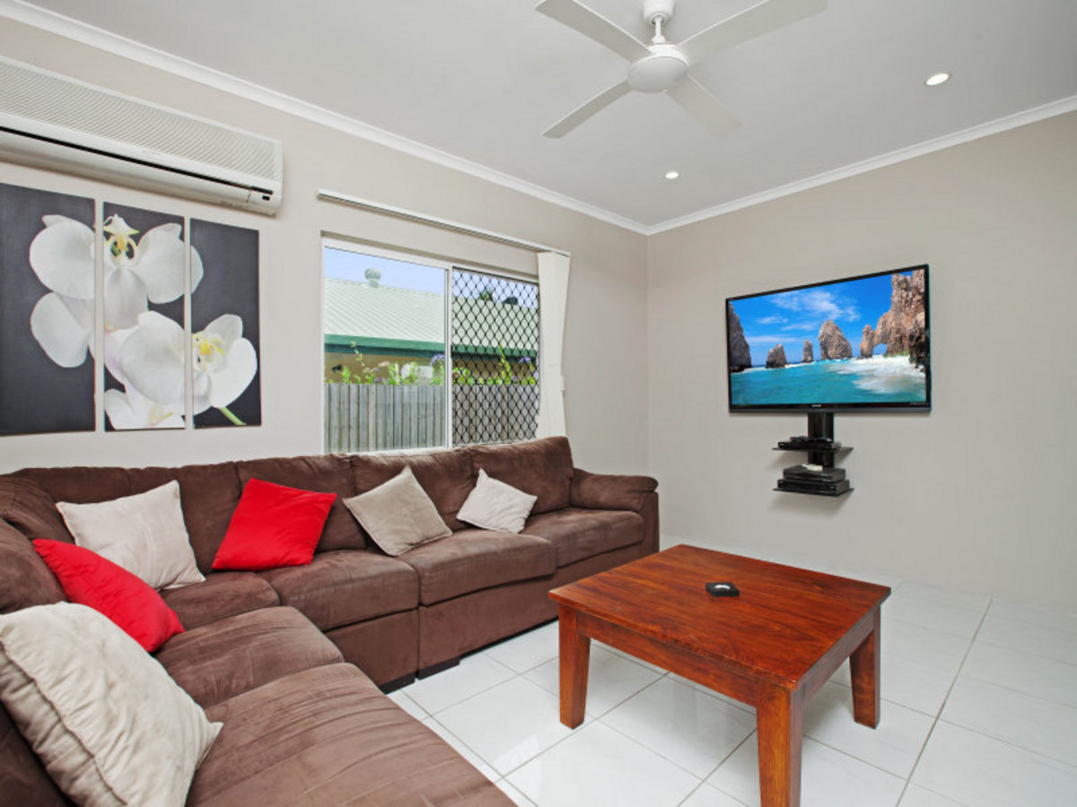 5 Dolphin Close, KEWARRA BEACH, QLD 4879 AUS