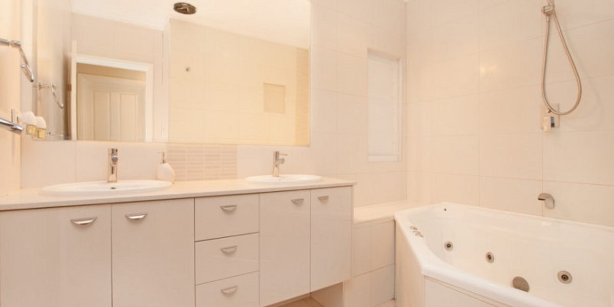 37 Portsea Crescent, KEWARRA BEACH, QLD 4879 AUS