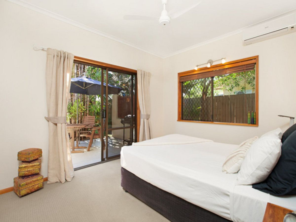 6 Manly Close, KEWARRA BEACH, QLD 4879 AUS