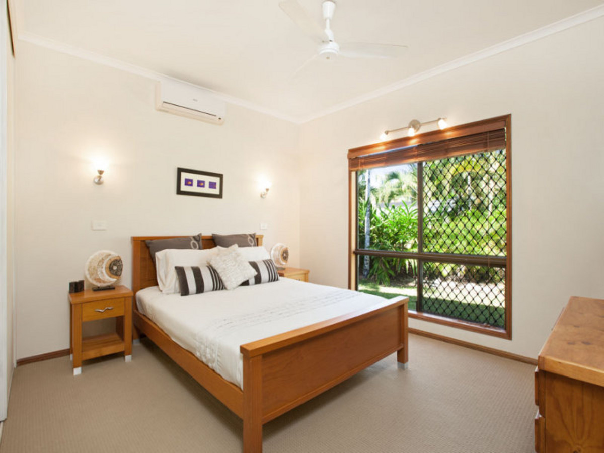 6 Manly Close, KEWARRA BEACH, QLD 4879 AUS