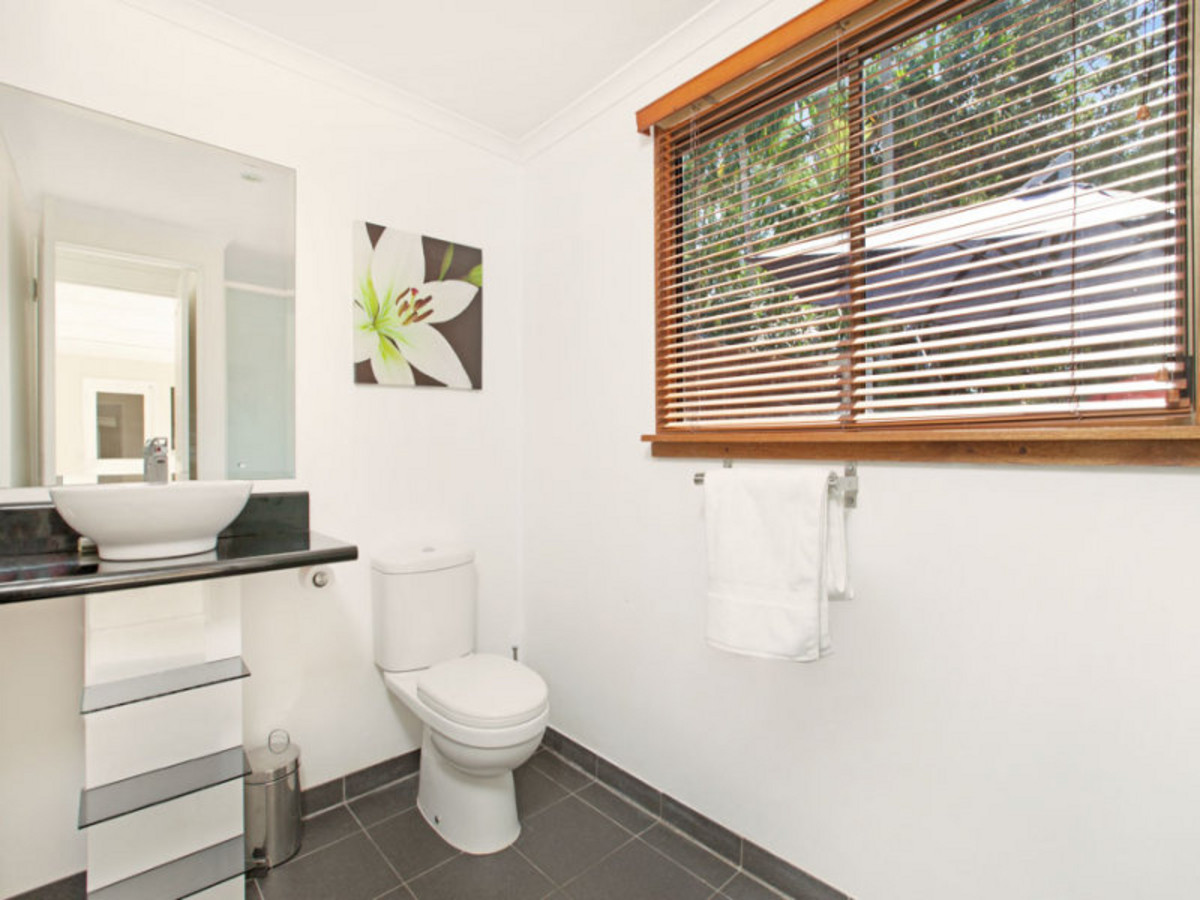6 Manly Close, KEWARRA BEACH, QLD 4879 AUS