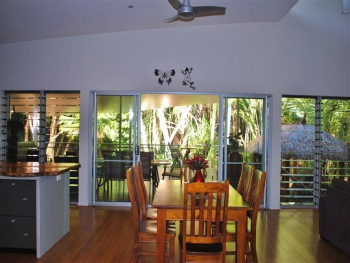 4 Heron Close, KEWARRA BEACH, QLD 4879 AUS