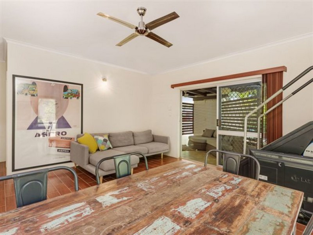 3/57-61 Bamboo Street, HOLLOWAYS BEACH, QLD 4878 AUS