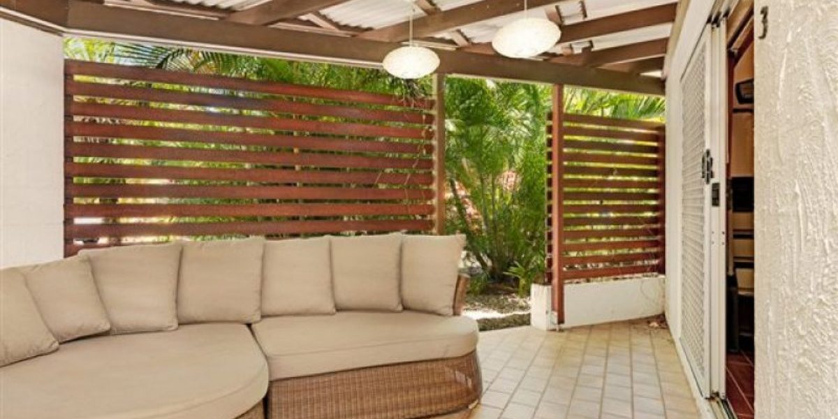 3/57-61 Bamboo Street, HOLLOWAYS BEACH, QLD 4878 AUS