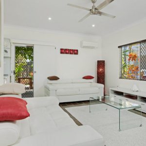 2/8 Portsea Crescent, KEWARRA BEACH, QLD 4879 AUS