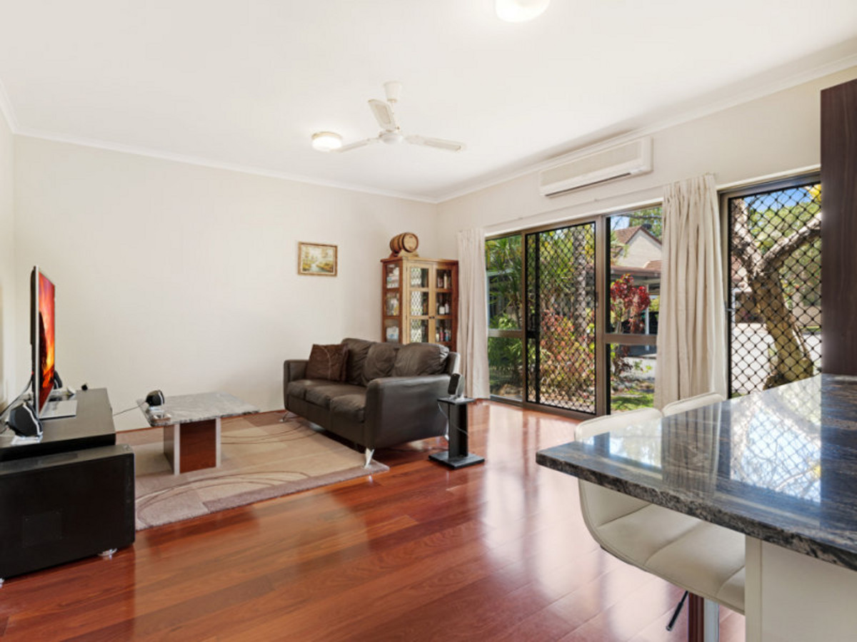 31/21-23 Poinciana Street, HOLLOWAYS BEACH, QLD 4878 AUS