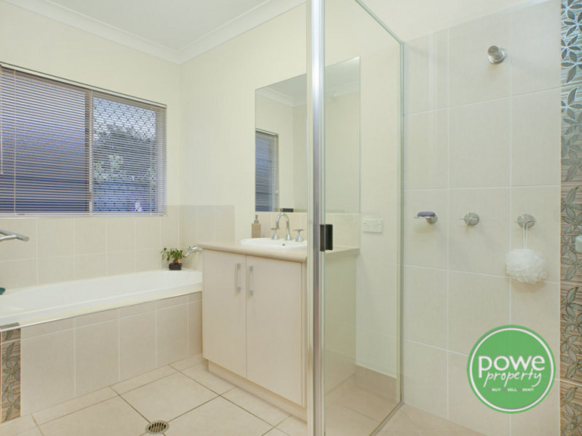 13 Norwood Crescent, TRINITY PARK, QLD 4879 AUS