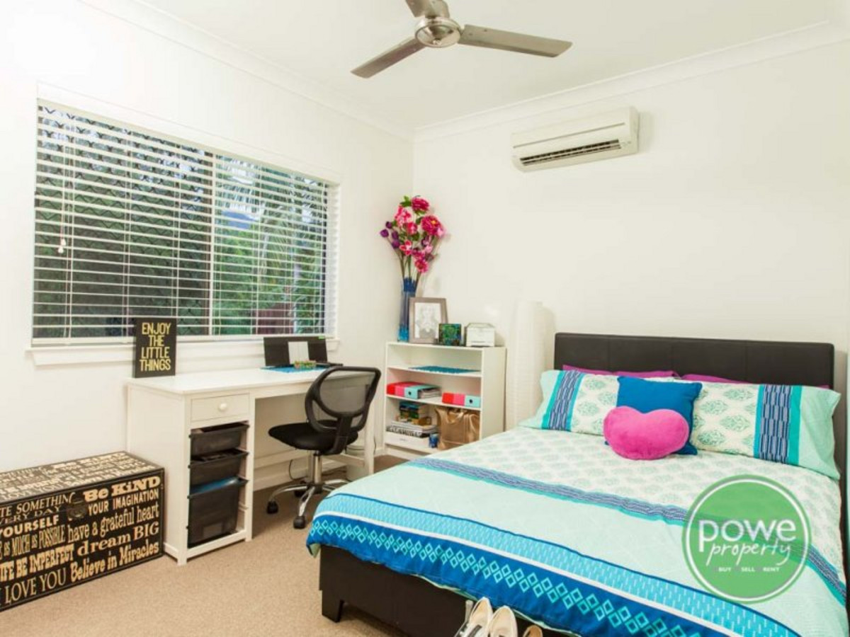 11 Charnley Avenue, BENTLEY PARK, QLD 4869 AUS