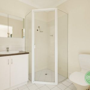 1/190-194 Irene Street, MOOROOBOOL, QLD 4870 AUS
