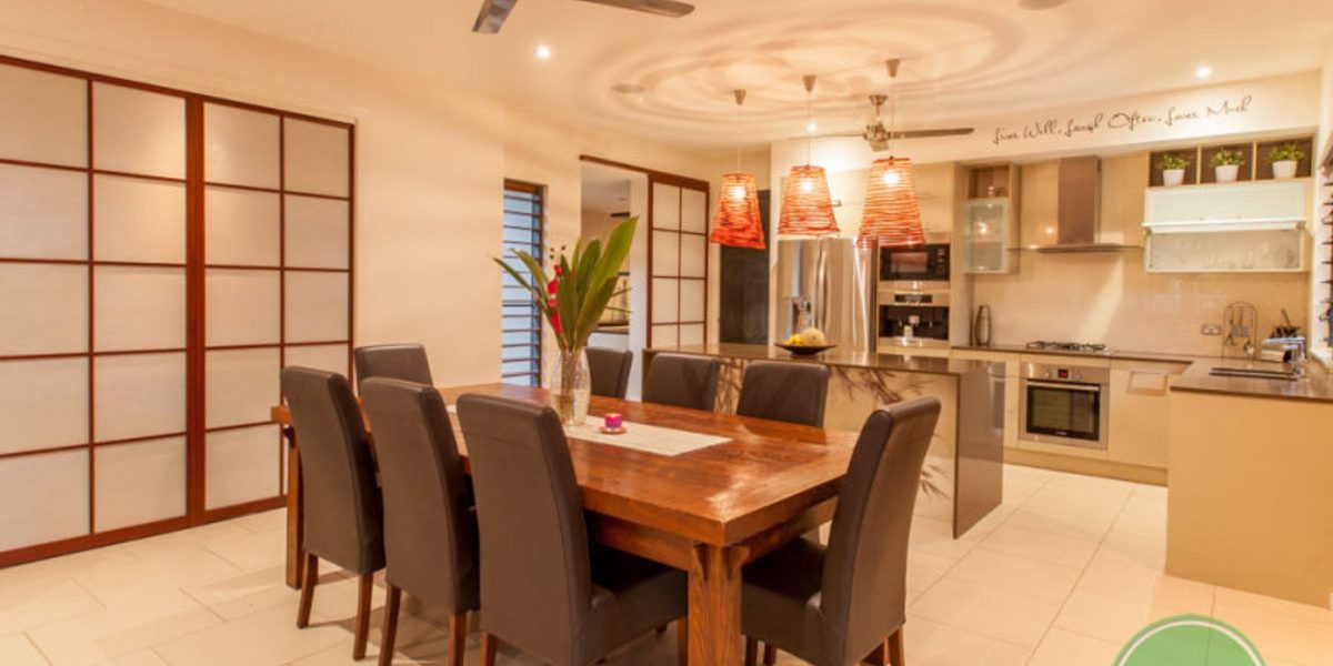 17 Muller Street, PALM COVE, QLD 4879 AUS