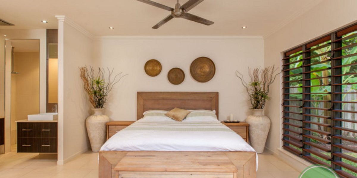 17 Muller Street, PALM COVE, QLD 4879 AUS