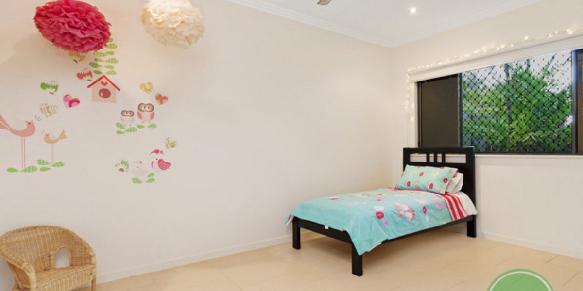 17 Muller Street, PALM COVE, QLD 4879 AUS