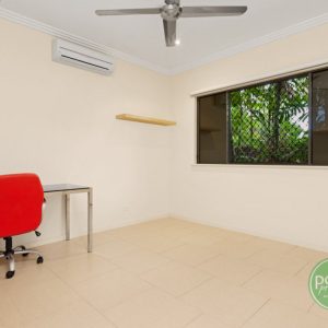 17 Muller Street, PALM COVE, QLD 4879 AUS