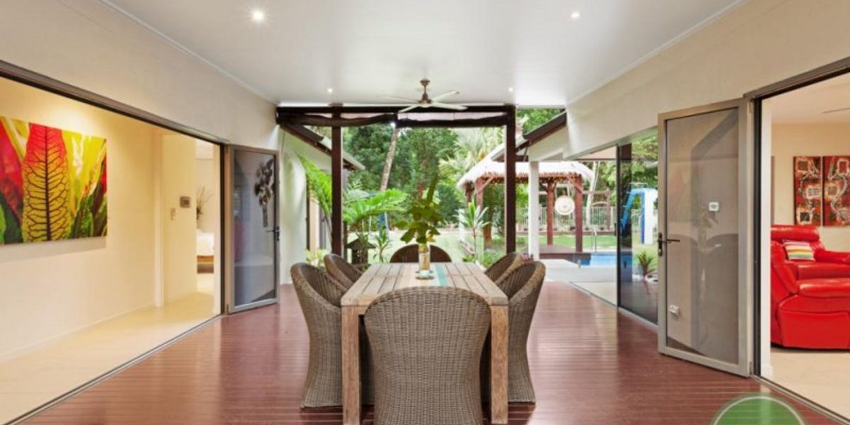 17 Muller Street, PALM COVE, QLD 4879 AUS