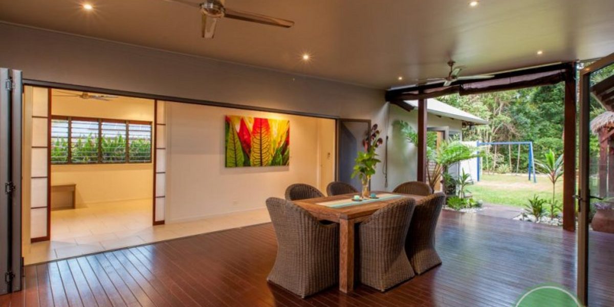 17 Muller Street, PALM COVE, QLD 4879 AUS