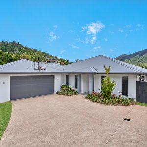 43 Mackerras Street, Redlynch, QLD 4870 AUS