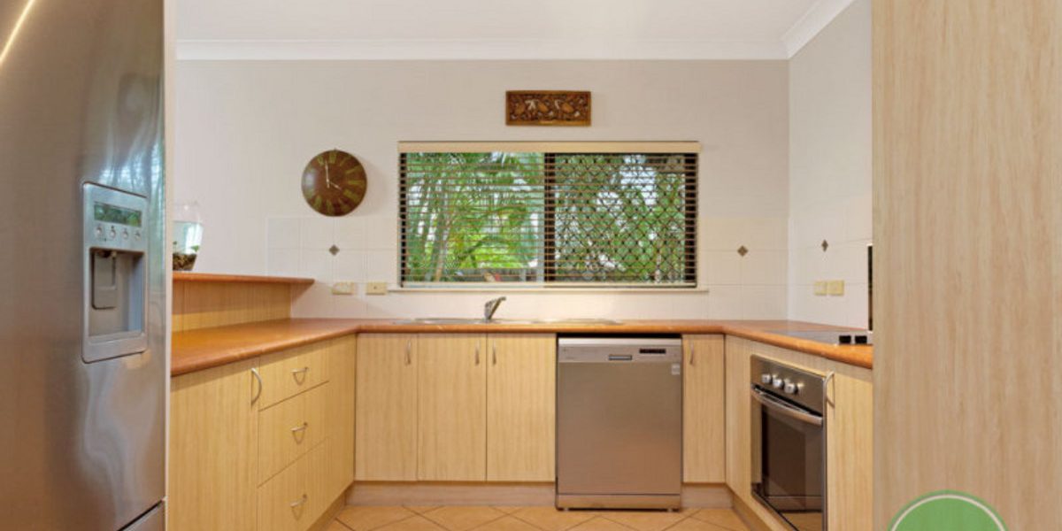 2 Alva Close, KEWARRA BEACH, QLD 4879 AUS