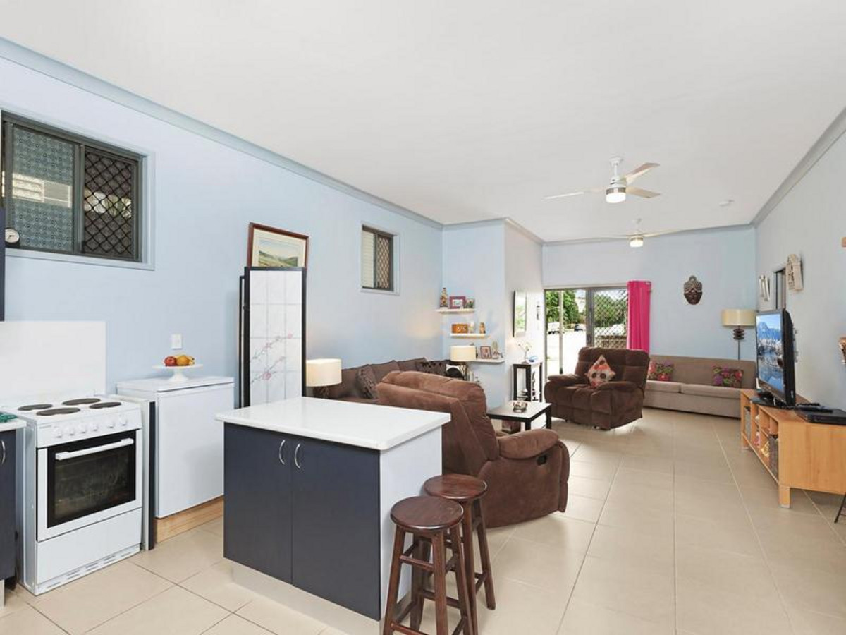 63 Scott Street, BUNGALOW, QLD 4870 AUS