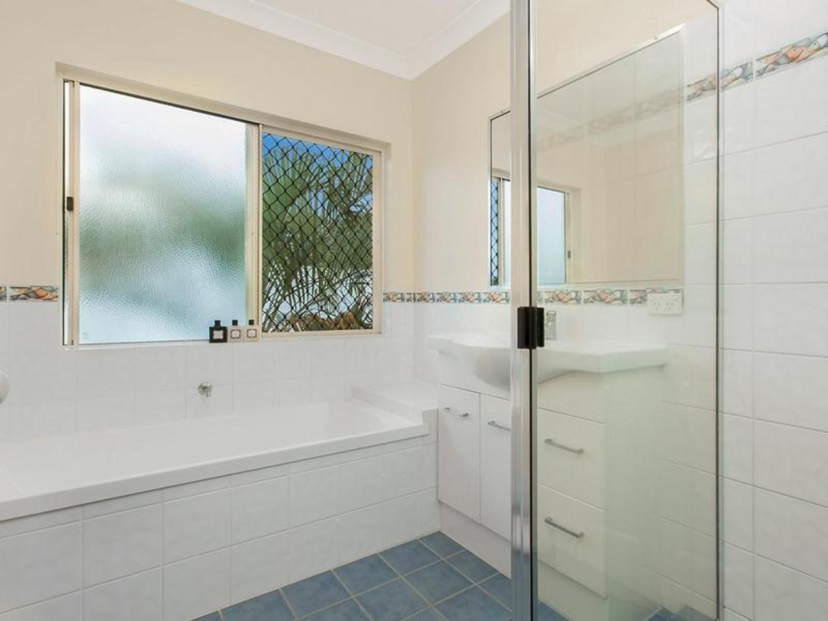 7 Iridescent Close, TRINITY PARK, QLD 4879 AUS