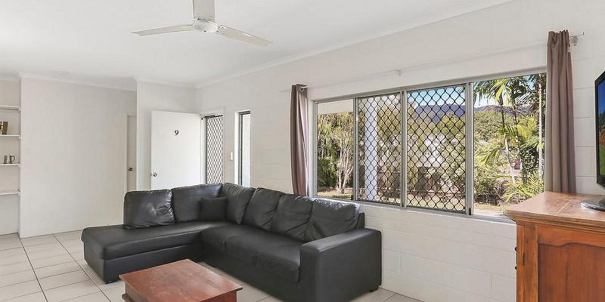1/9 Bondi Crescent, KEWARRA BEACH, QLD 4879 AUS