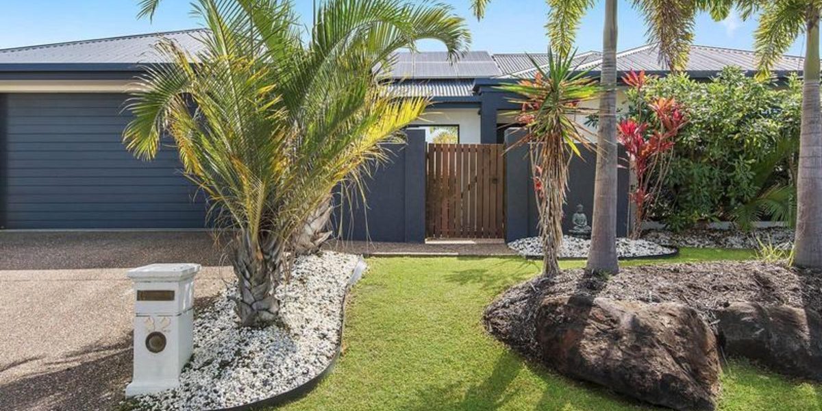 32 Flagstone Terrace, SMITHFIELD, QLD 4878 AUS