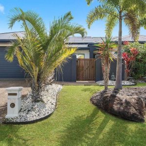 32 Flagstone Terrace, SMITHFIELD, QLD 4878 AUS