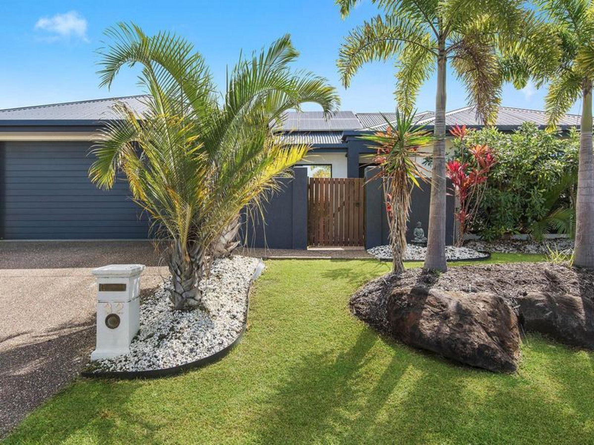 32 Flagstone Terrace, SMITHFIELD, QLD 4878 AUS