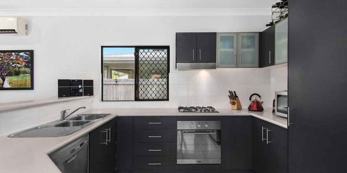 32 Flagstone Terrace, SMITHFIELD, QLD 4878 AUS